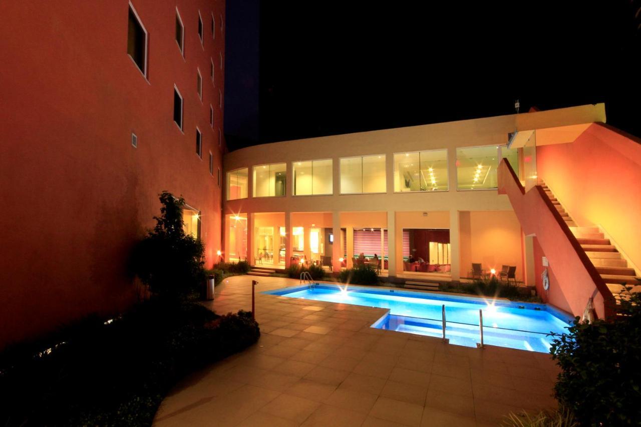 Crowne Plaza Monterrey Aeropuerto By Ihg Hotell Exteriör bild